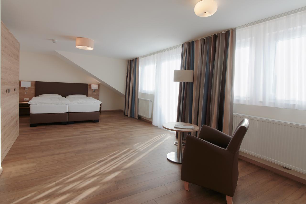 Hotel Heldt Bad Pyrmont Bagian luar foto