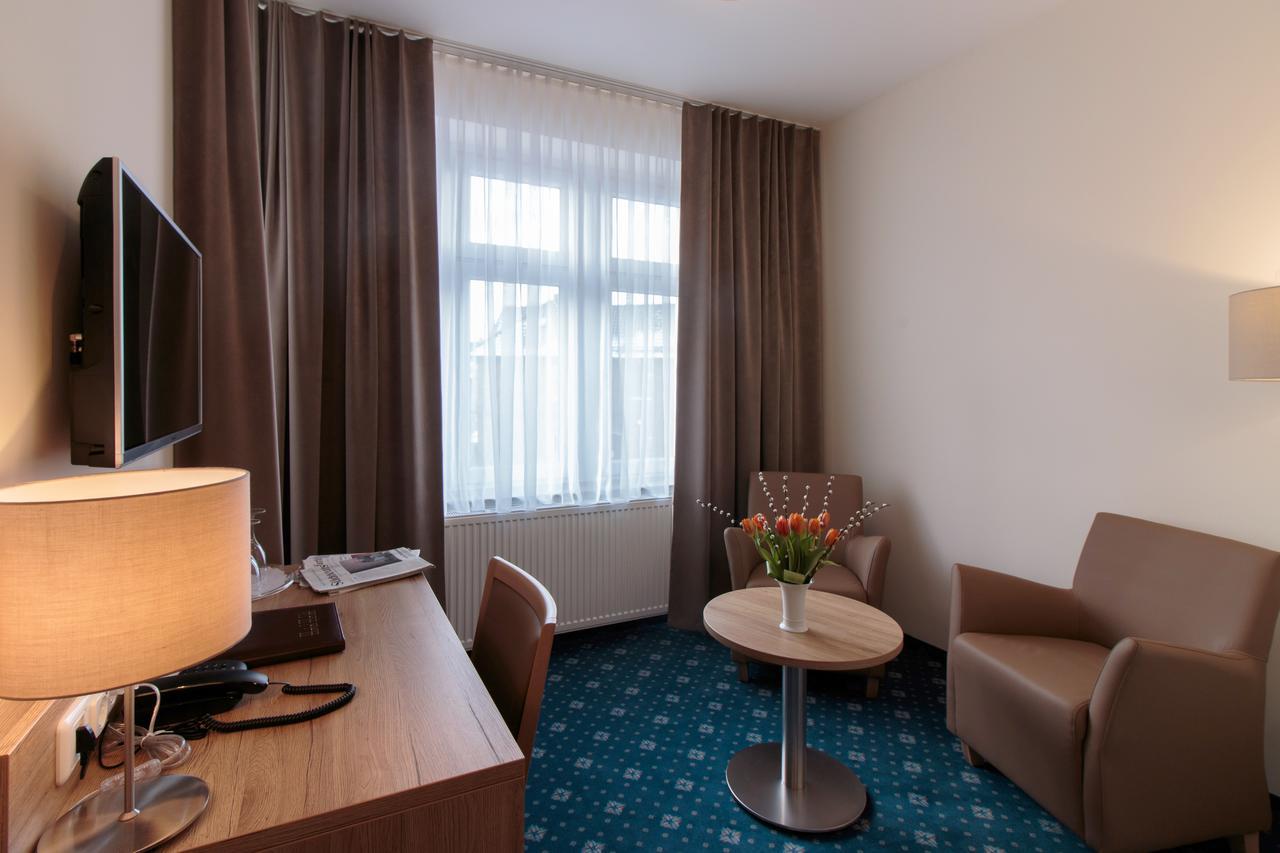 Hotel Heldt Bad Pyrmont Bagian luar foto